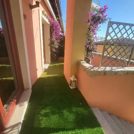 Modern Flat In With Pool And Direct Sea Access