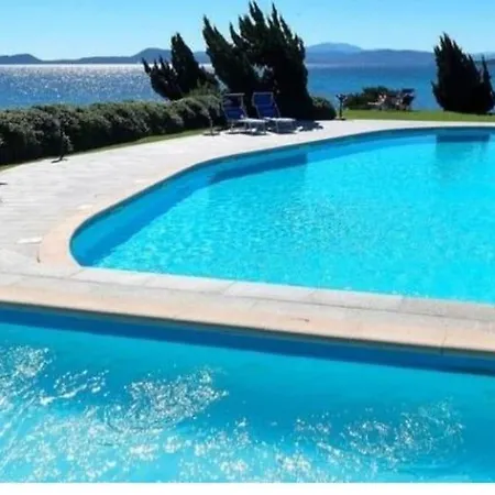 Modern Flat In With Pool And Direct Sea Access * Casa Tamponi