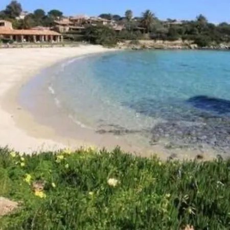 Modern Flat In With Pool And Direct Sea Access