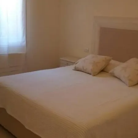 Modern Flat In With Pool And Direct Sea Access Casa Tamponi